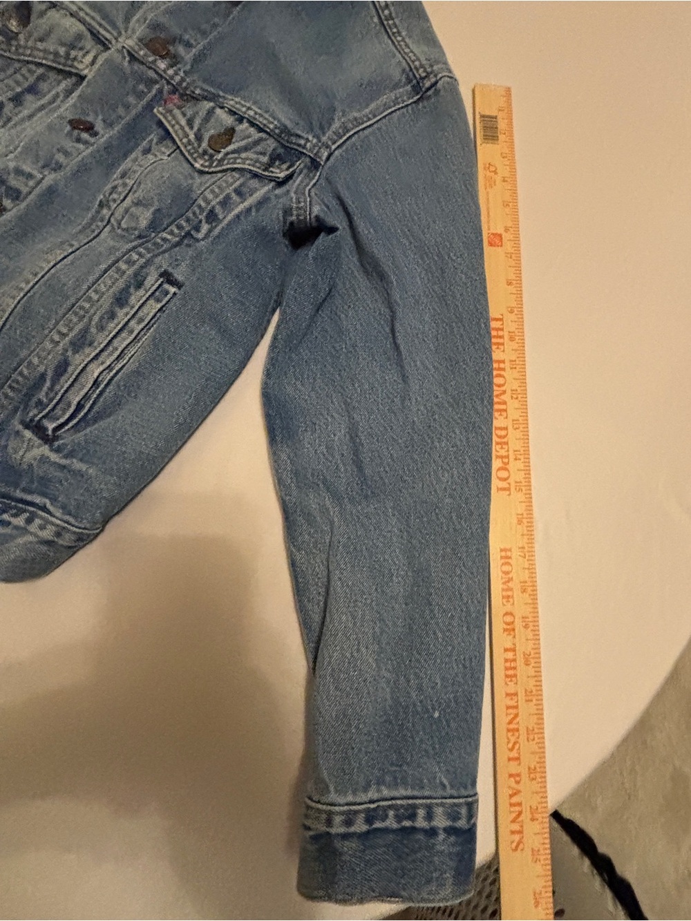 Levi's Denim Cropped Jacket with Pink Painted Stars Size 42 - Picture 13 of 15